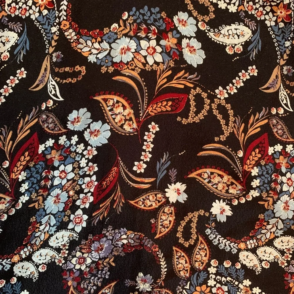 Wayf Malone  Paisley Black Floral V-Neck Mini Swing Dress Size Small Fall